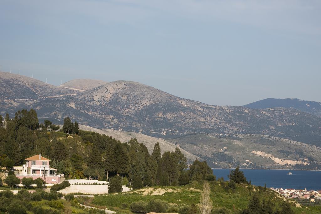 Villa Athinais Lixouri Eksteriør billede